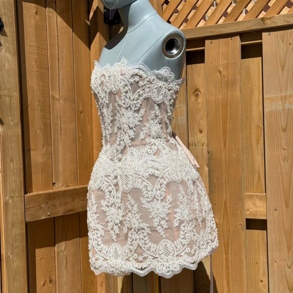 🆕 BRONX & BANCO 🧿 NWOT Maraya Blanc Lace Mini Dress, Sz M US 6 - Picture 5 of 16